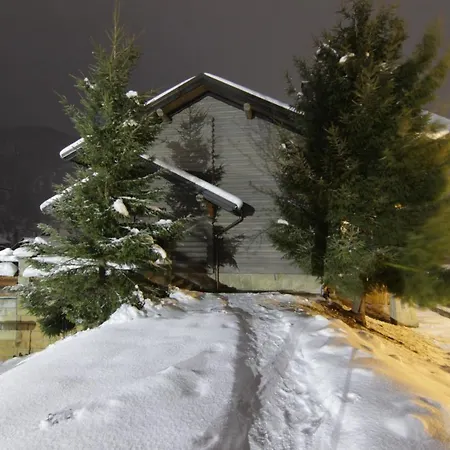 Bozhena Holiday park Mykulychyn