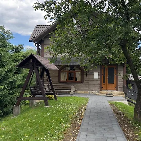 Bozhena Holiday park Mykulychyn